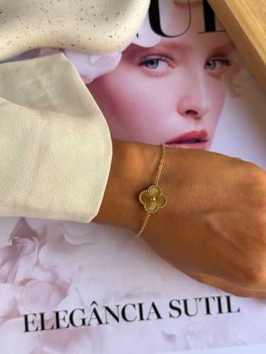 دستبند طلایی ونکلیف تک گل رنگ گلد